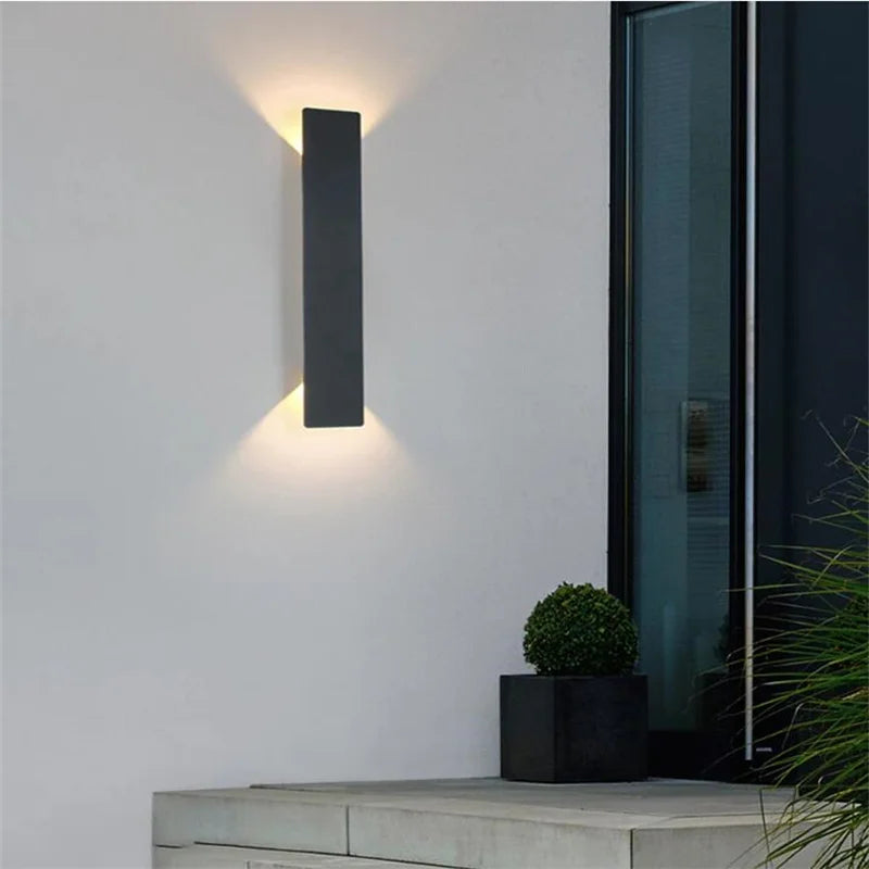 Modern Waterproof LED Wall Light (Up & Down, 18W)